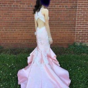Beautiful formal dress size 2